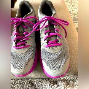 ⭐️NWOT⭐️Under Armour MCRG⭐️Size 11⭐️